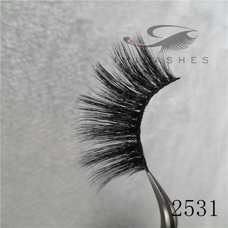 25mm eyelashes.jpg